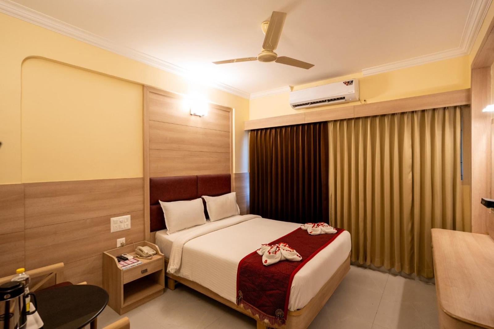 Sree Bharani Hotels Tirunelveli Eksteriør bilde