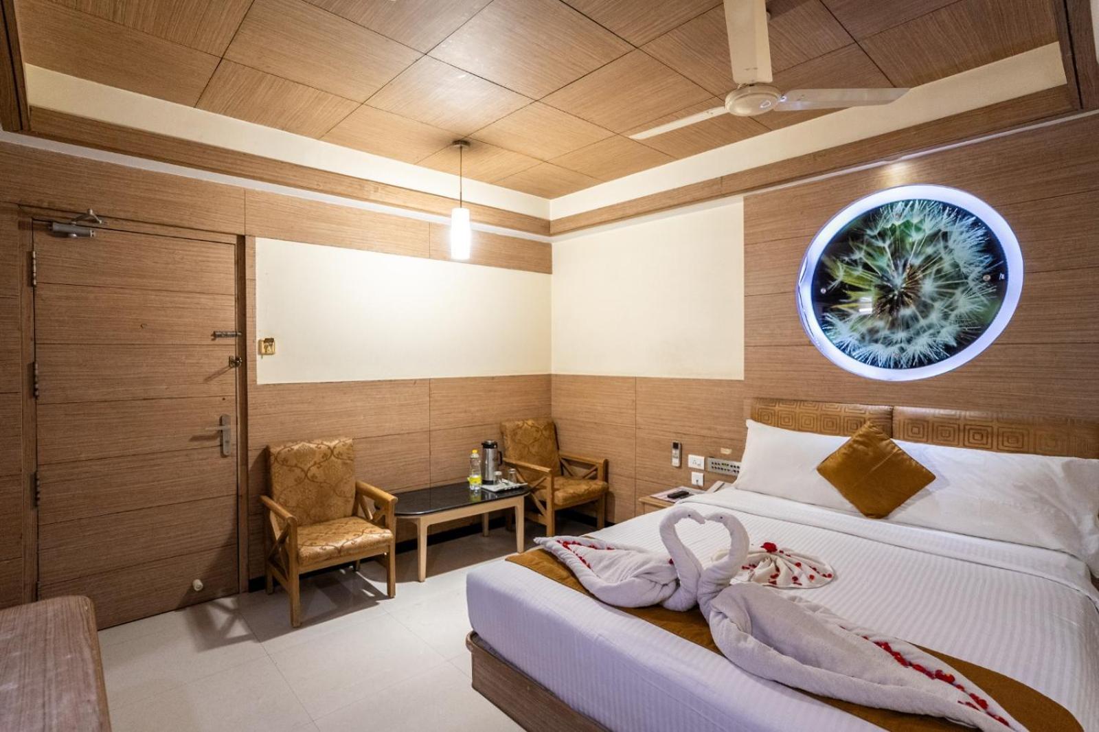Sree Bharani Hotels Tirunelveli Eksteriør bilde